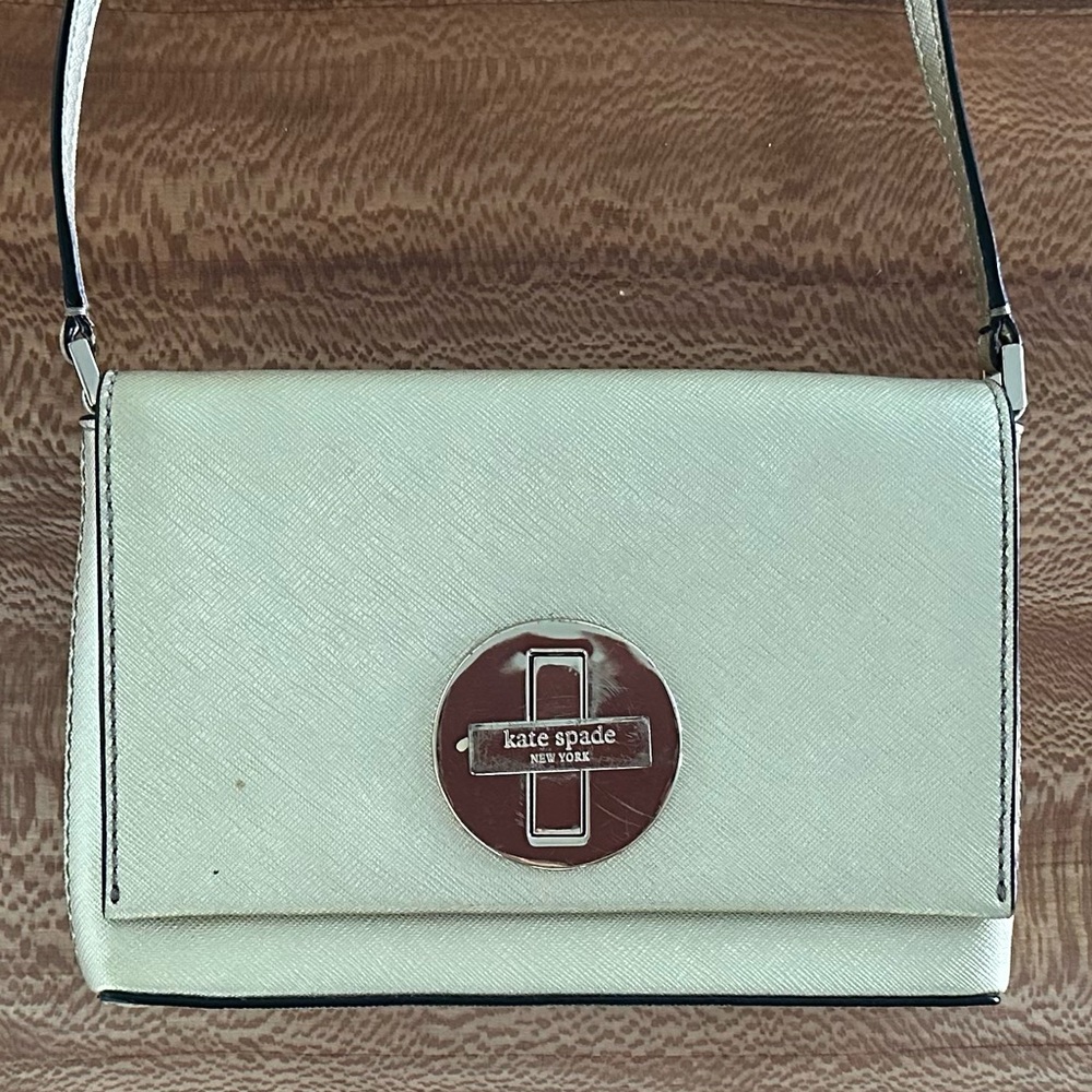 Kate Spade Newbury Lane Sally Crossbody - Picture 2 of 10